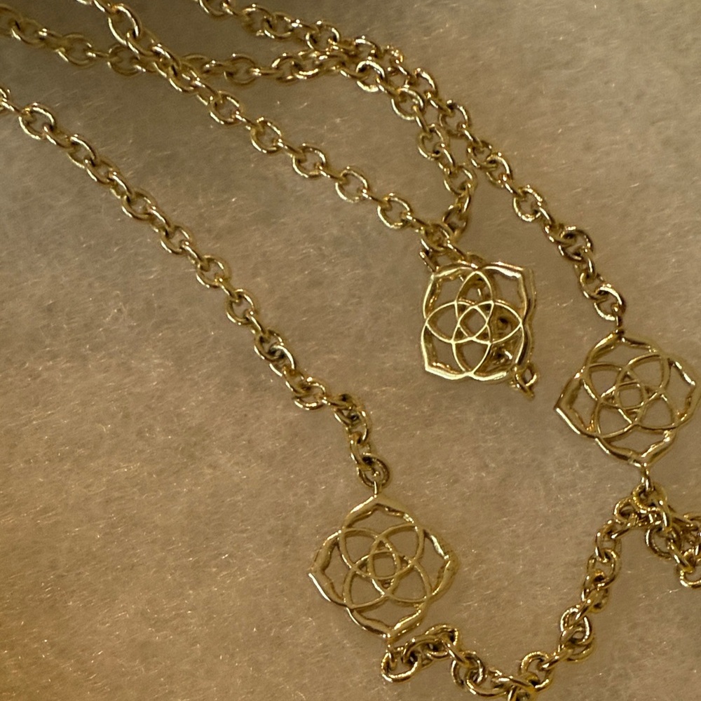 Kendra Scott Rue Long Strand Necklace in Gold Filigree - Picture 2 of 5